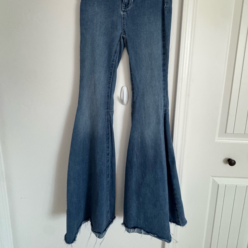Women's Flared Blue Jeans